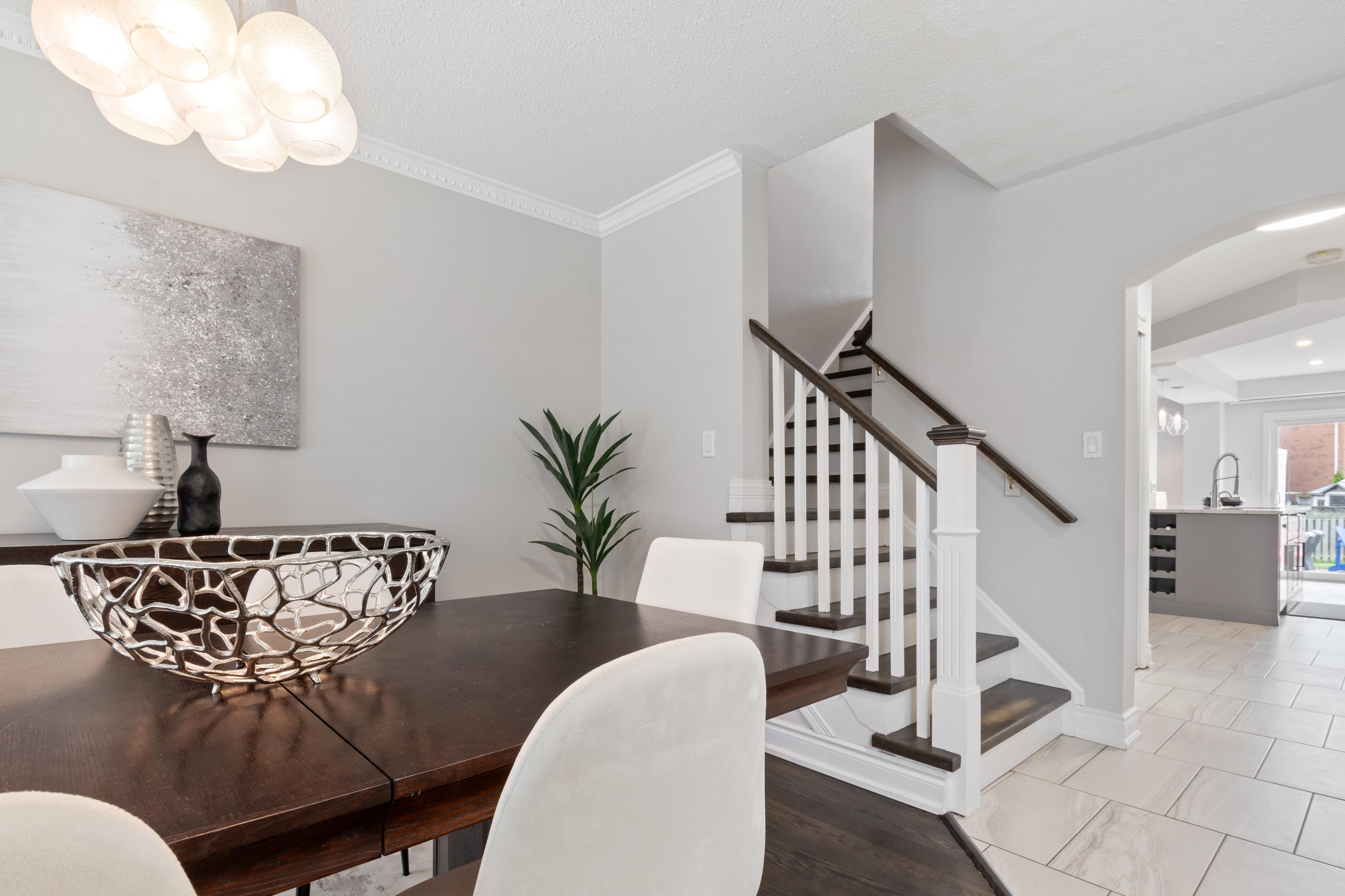 Luxury dining area alternate view