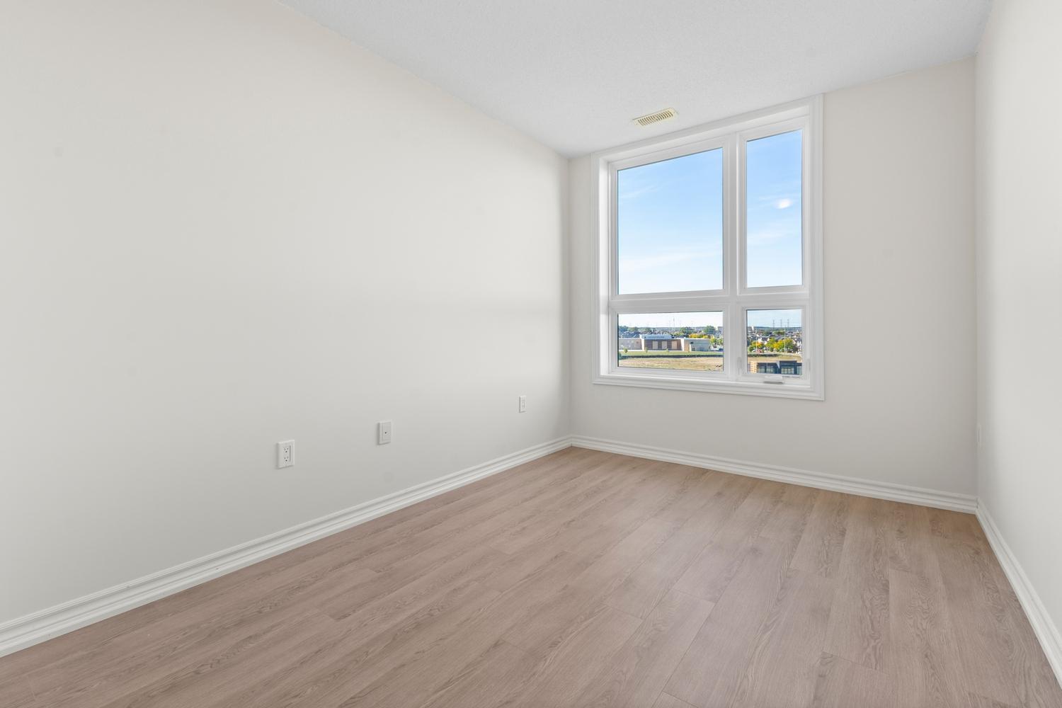 Room before virtual staging